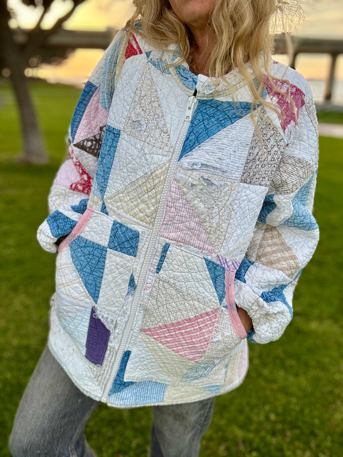 *Antique Pinwheel Bomber Coat w/ zip up