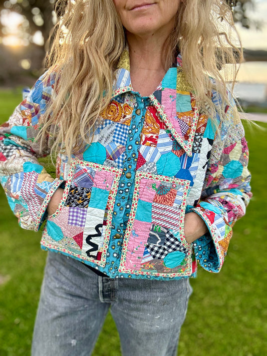 *Dagger Collar Large Star Cropped Coat w/ snaps